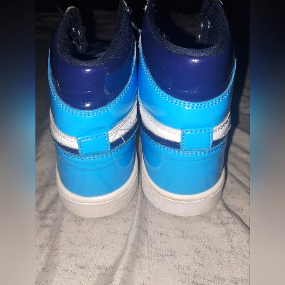 Jordan 1 - Picture 6 of 8